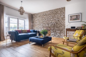 The Artists Loft - Luxury Lake District Apartment with Private Parking